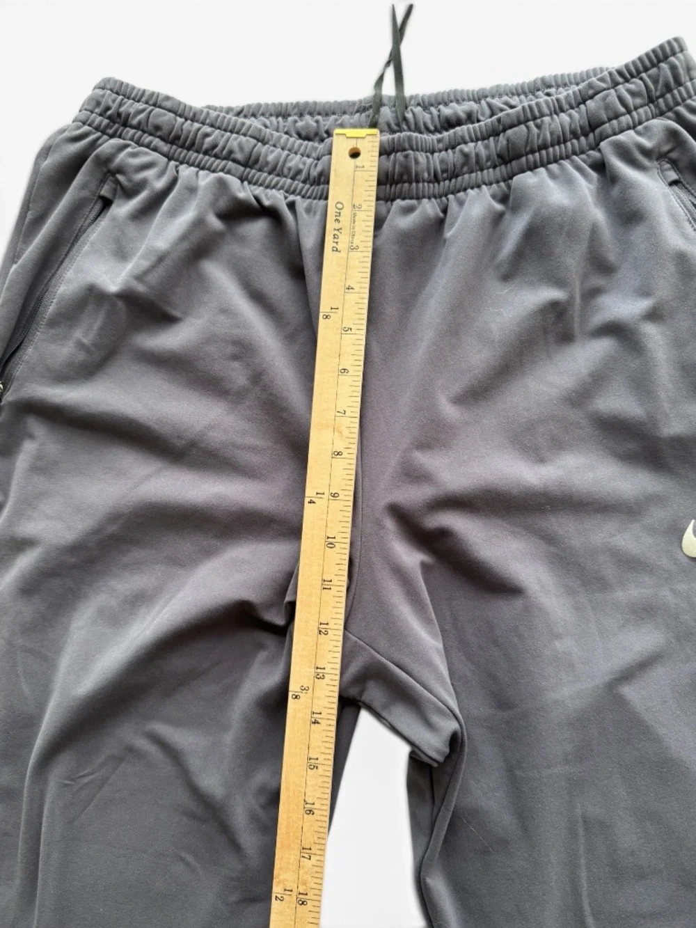 NIKE Dri-FIT Gray Tapered Track Pants Joggers Men’s XL Zip Ankle